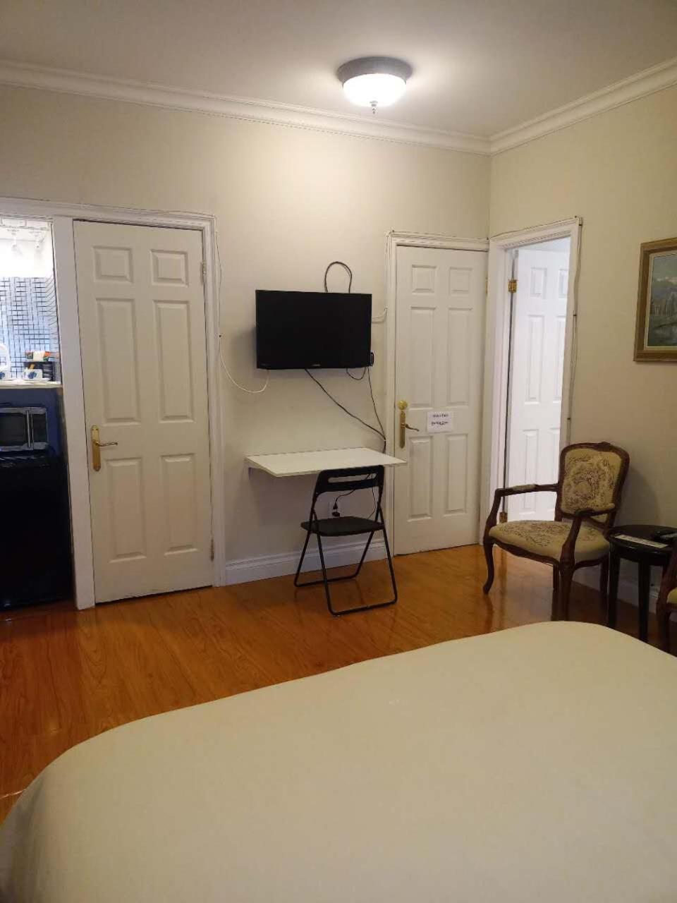 Lakeside Private Suite-Queen Bed Room Tottenham Εξωτερικό φωτογραφία