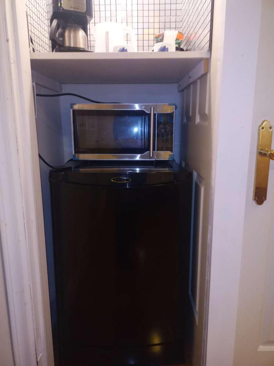 Lakeside Private Suite-Queen Bed Room Tottenham Εξωτερικό φωτογραφία